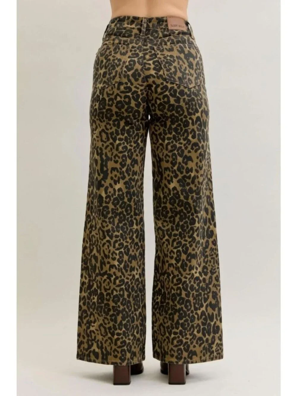 Judy Blue Womens Retro Wide Leg Leopard High Waist Jeans Size 16W Brown AN NWOT - Picture 3 of 12